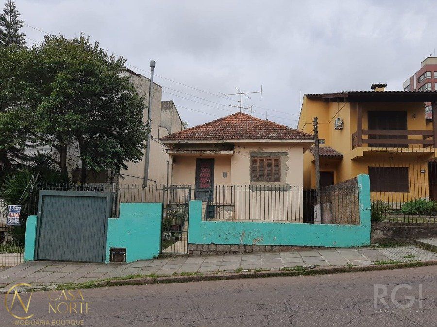 Terreno à venda  com 660m², Rua Mariano de Matos no bairro Santa Tereza em Porto Alegre