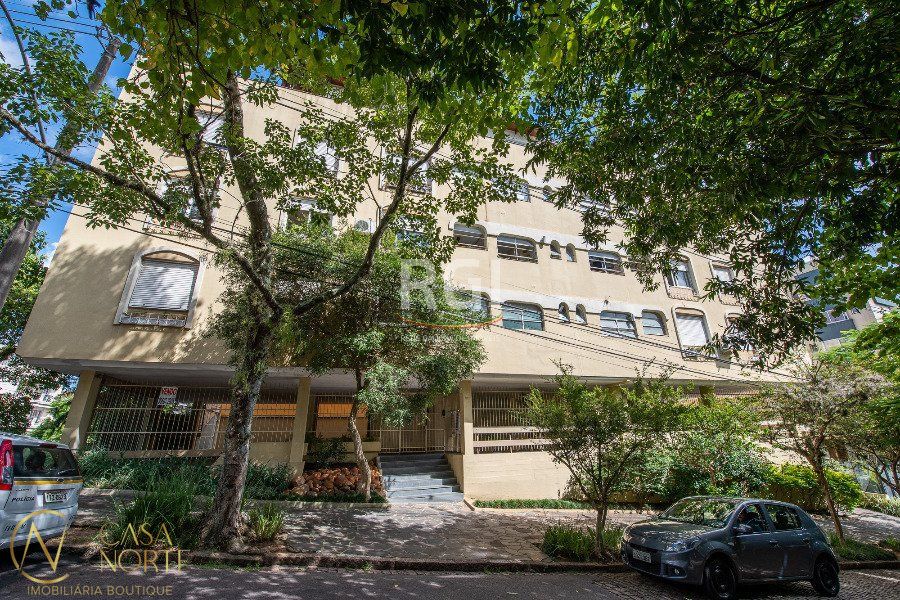 Apartamento à venda com 3 quartos, 227m², 1 suíte, 2 vagas, Rua Félix da Cunha no bairro Moinhos de Vento em Porto Alegre
