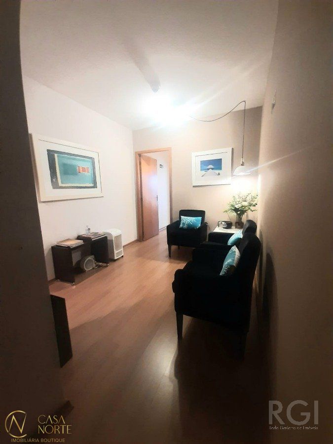 Sala Comercial à venda , 40m², Avenida Montenegro no bairro Petrópolis em Porto Alegre