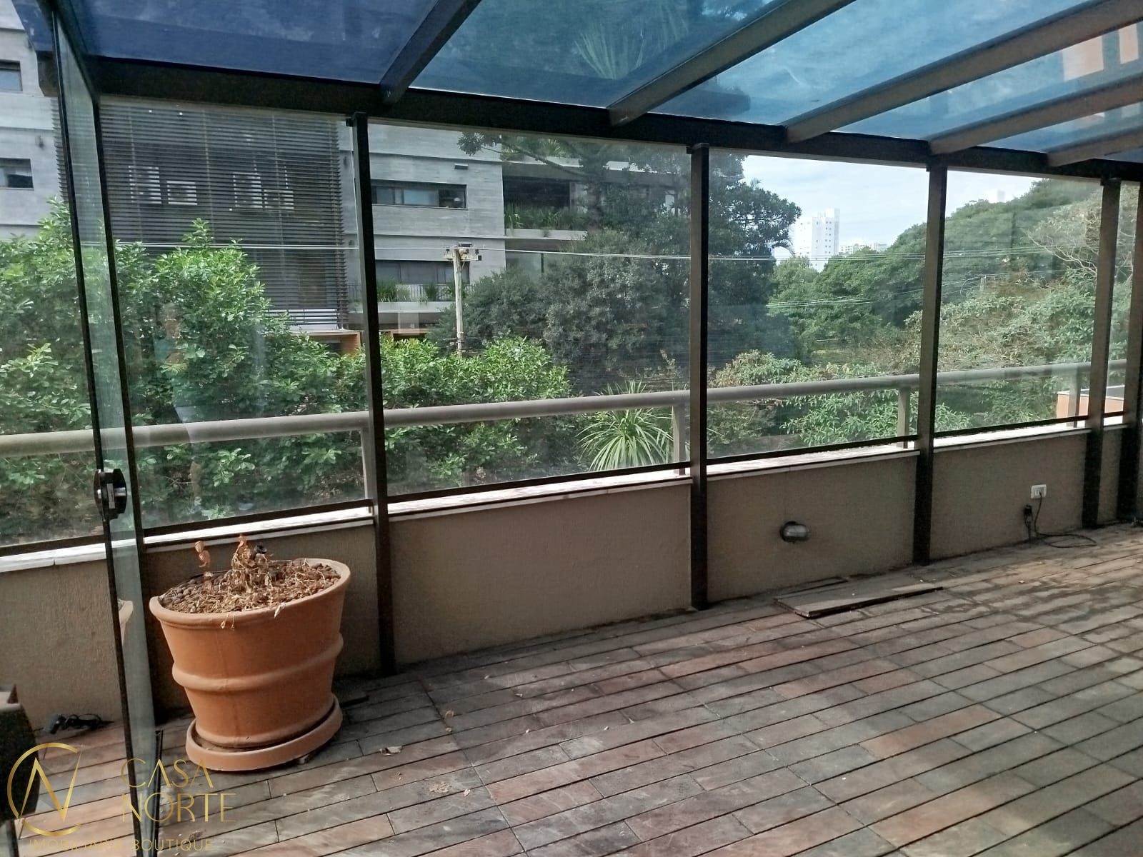 Apartamento à venda com 3 quartos, 174m², 3 suítes, 3 vagas, Rua Tito Lívio Zambecari no bairro Mont Serrat em Porto Alegre
