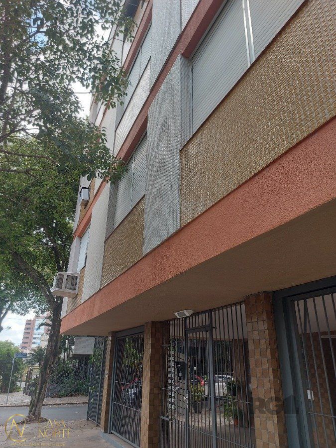 Apartamento à venda com 3 quartos, 109m², 1 suíte, 2 vagas, Rua Vasco da Gama no bairro Bom Fim em Porto Alegre