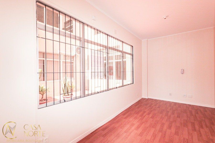 Sala Comercial à venda , 27m², Rua Francisco Ferrer no bairro Rio Branco em Porto Alegre