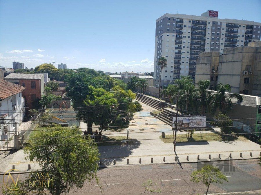 Sala Comercial à venda , 58m², Avenida Benjamin Constant no bairro São João em Porto Alegre