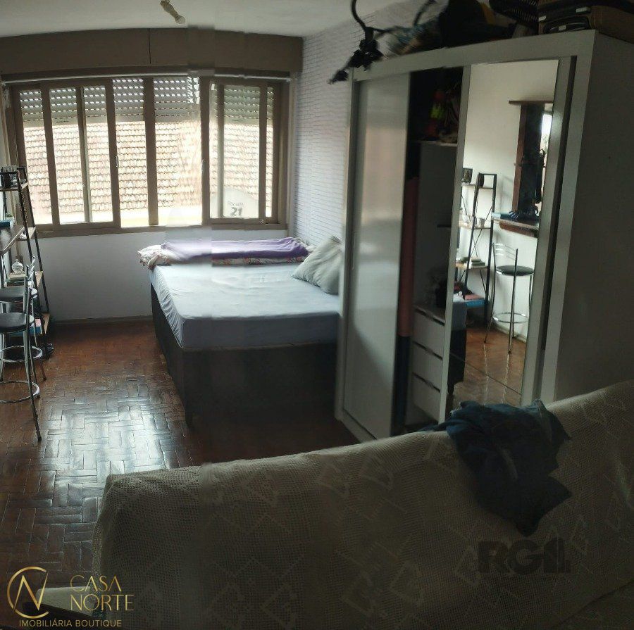 Apartamento à venda com 1 quarto, 27m², 1 vaga, Rua Primeiro de Setembro no bairro Vila São José em Porto Alegre