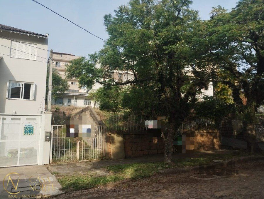 Terreno à venda  com 434m², Rua Moema no bairro Chácara das Pedras em Porto Alegre