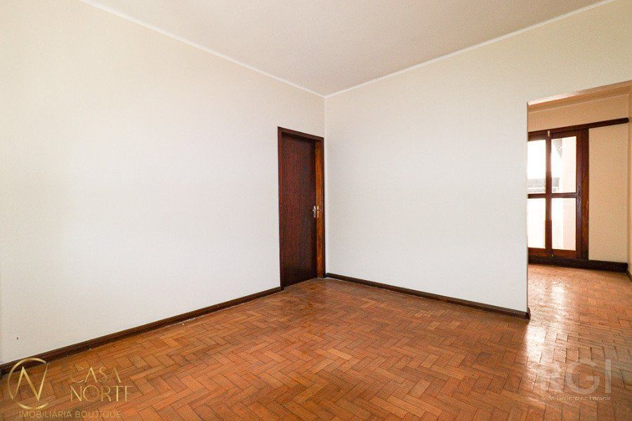 Apartamento à venda com 3 quartos, 79m², Rua Garibaldi no bairro Bom Fim em Porto Alegre