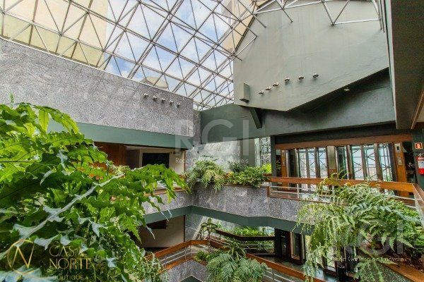 Sala Comercial à venda , 38m², Rua Dom Pedro II no bairro São João em Porto Alegre