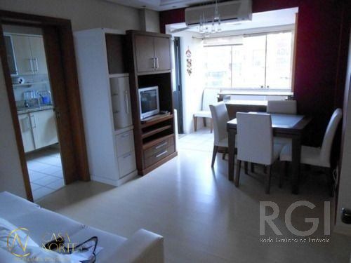 Apartamento à venda com 2 quartos, 68m², 1 suíte, 1 vaga, Rua Ari Marinho no bairro Higienópolis em Porto Alegre