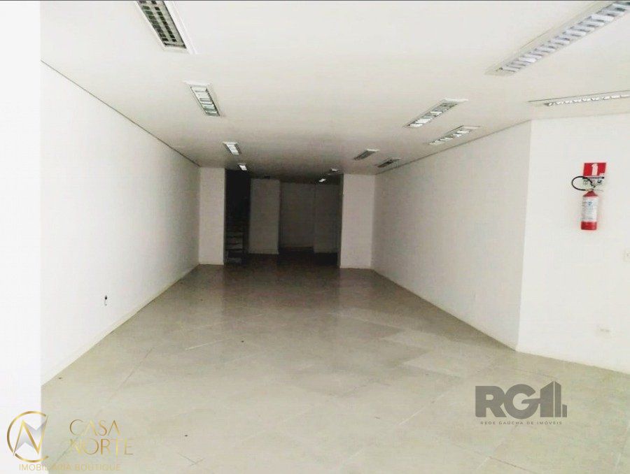 Loja à venda , 91m², 1 vaga, Avenida Carlos Gomes no bairro Boa Vista em Porto Alegre