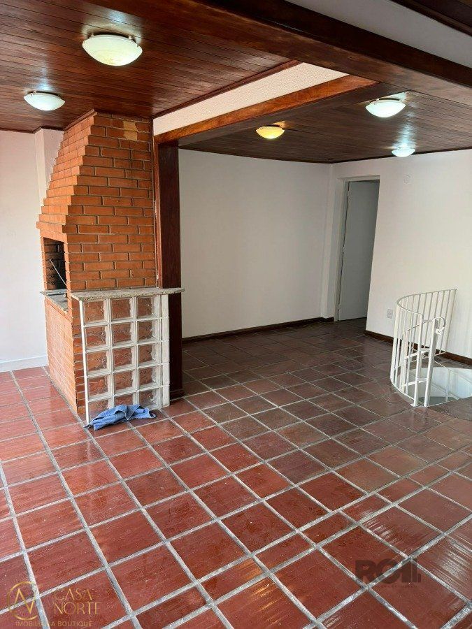 Cobertura à venda com 2 quartos, 117m², 1 vaga, Avenida Alegrete no bairro Petrópolis em Porto Alegre