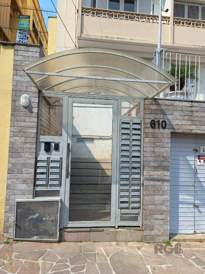 Apartamento à venda com 2 quartos, 77m², Rua Dário Pederneiras no bairro Petrópolis em Porto Alegre