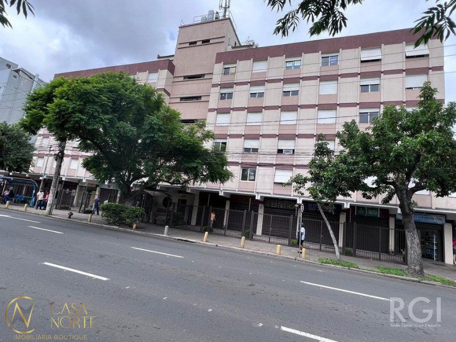 Apartamento à venda com 1 quarto, 32m², Avenida Ipiranga no bairro Azenha em Porto Alegre