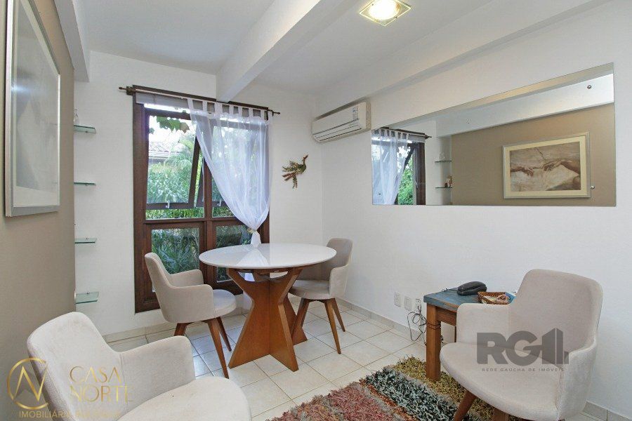Casa Comercial à venda , 532m², Rua Dario Pederneiras no bairro Petrópolis em Porto Alegre