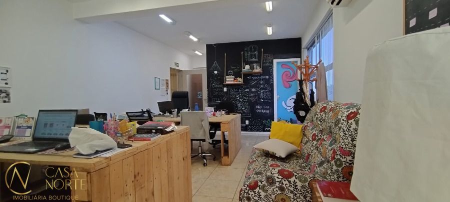 Sala Comercial à venda com 1 quarto, 45m², Avenida Carlos Gomes no bairro Auxiliadora em Porto Alegre