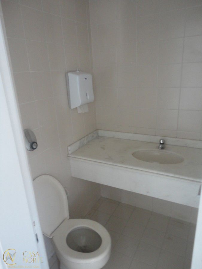 Sala Comercial à venda com 1 quarto, 32m², 1 vaga, Rua Doutor Timoteo no bairro Floresta em Porto Alegre