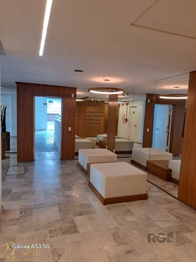 Apartamento à venda com 3 quartos, 103m², 1 suíte, 1 vaga, Rua Felicíssimo de Azevedo no bairro Auxiliadora em Porto Alegre