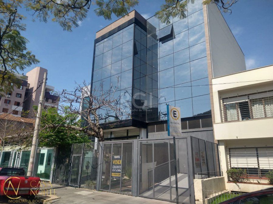 Sala Comercial à venda , 69m², 1 vaga, Avenida Bastian no bairro Menino Deus em Porto Alegre