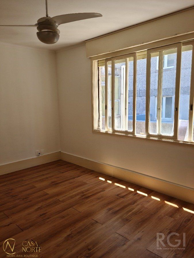 Apartamento à venda com 3 quartos, 96m², Rua Santana no bairro Farroupilha em Porto Alegre