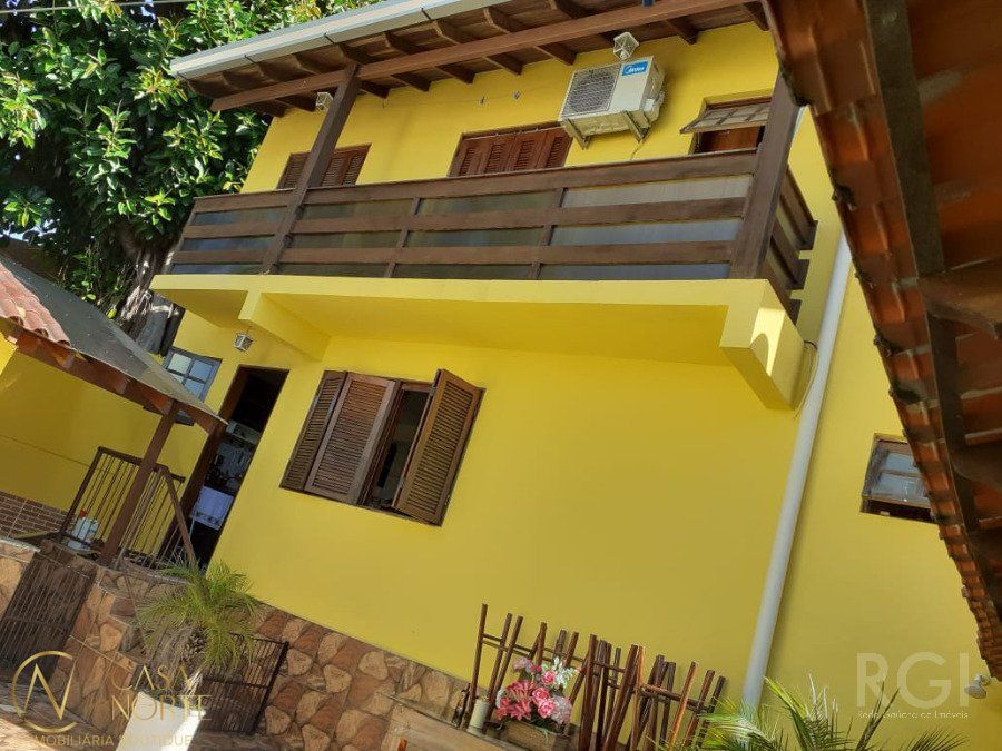 Casa à venda com 3 quartos, 300m², 1 suíte, 5 vagas, Rua Coronel José Rodrigues Sobral no bairro Partenon em Porto Alegre