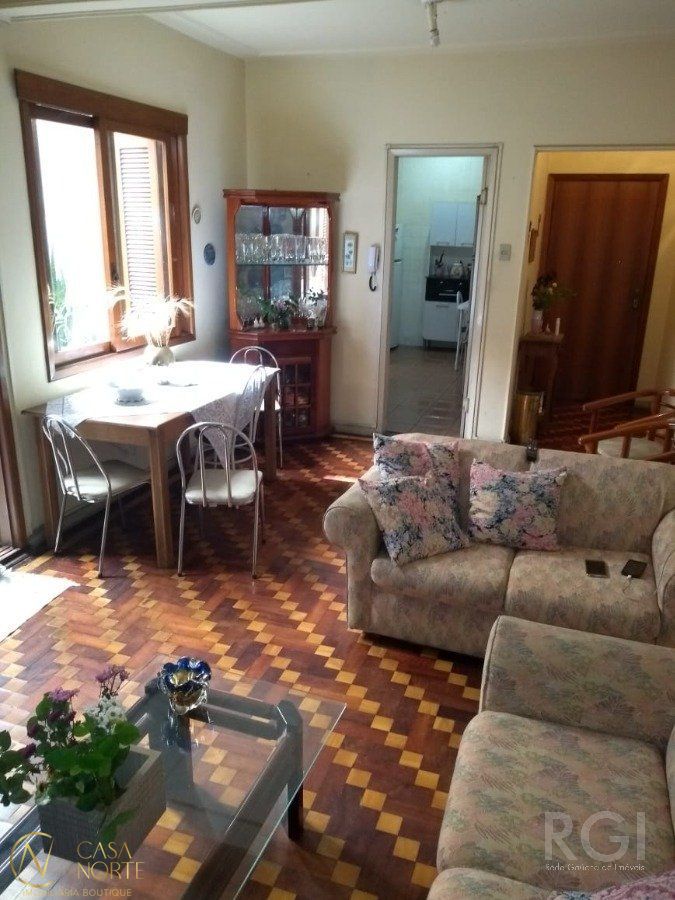 Apartamento à venda com 3 quartos, 104m², Avenida Protásio Alves no bairro Rio Branco em Porto Alegre