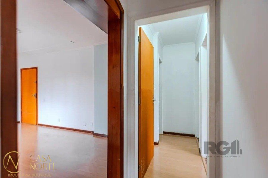 Apartamento à venda com 3 quartos, 94m², 1 suíte, 2 vagas, Avenida Plínio Brasil Milano no bairro Higienópolis em Porto Alegre