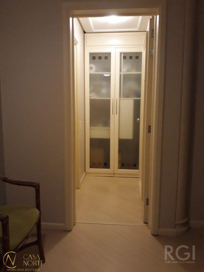Sala Comercial à venda com 1 quarto, 27m², Rua Dom Pedro II no bairro São João em Porto Alegre