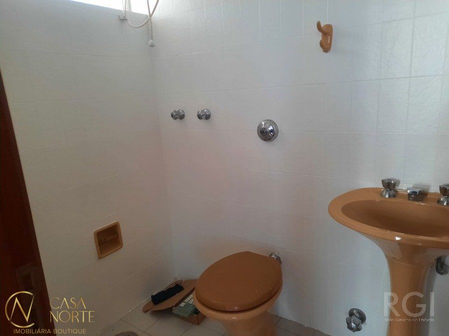 Sala Comercial à venda com 2 quartos, 39m², Rua Luciana de Abreu no bairro Moinhos de Vento em Porto Alegre