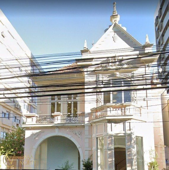 Casa à venda com 5 quartos, 483m², 2 suítes, 10 vagas, Rua Mostardeiro no bairro Moinhos de Vento em Porto Alegre