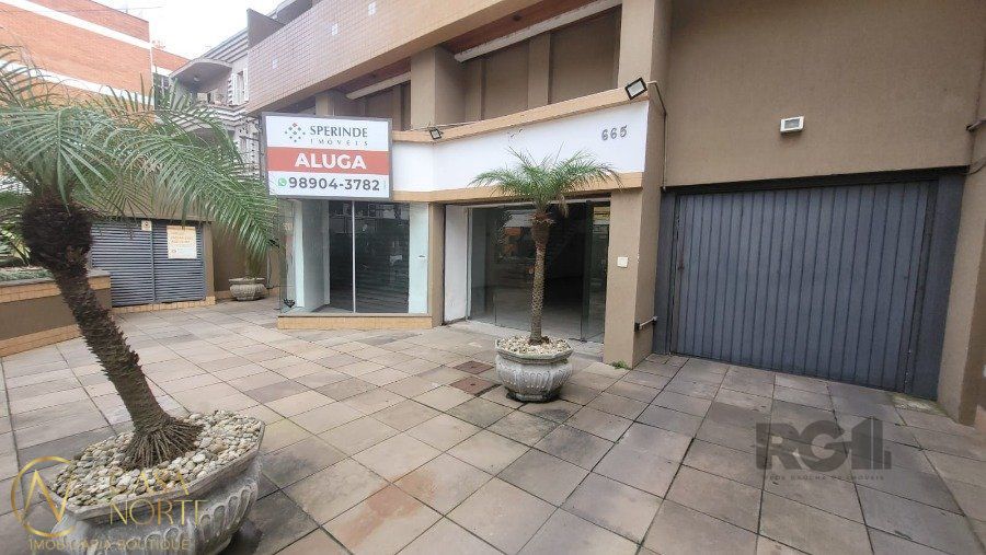 Loja à venda com 3 quartos, 150m², Rua Félix da Cunha no bairro Floresta em Porto Alegre