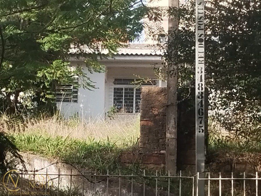 Terreno à venda  com 434m², Rua Moema no bairro Chácara das Pedras em Porto Alegre