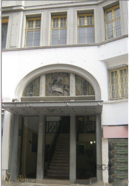 Sala Comercial à venda com 1 quarto, 45m², Rua Vigário José Inácio no bairro Centro Histórico em Porto Alegre