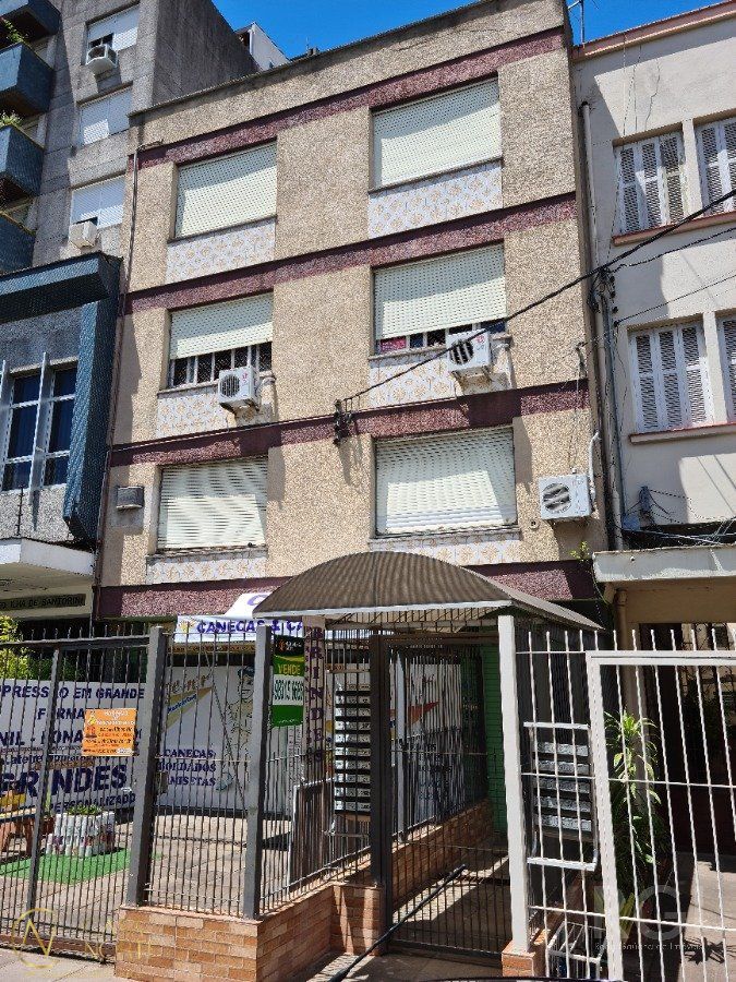 Apartamento à venda com 3 quartos, 96m², Rua Santana no bairro Farroupilha em Porto Alegre
