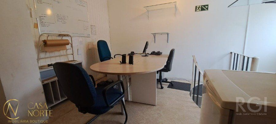 Sala Comercial à venda , 44m², Avenida Goethe no bairro Rio Branco em Porto Alegre