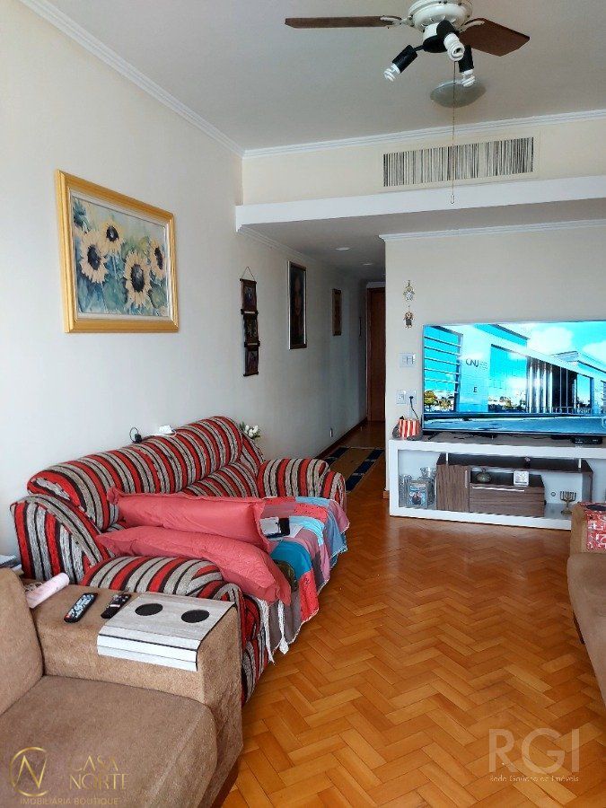 Apartamento à venda com 3 quartos, 99m², 1 vaga, Avenida Protásio Alves no bairro Rio Branco em Porto Alegre