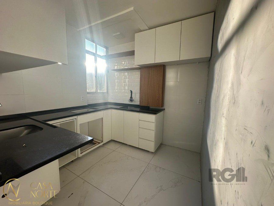 Apartamento à venda com 1 quarto, 38m², Rua Sapê no bairro Passo da Areia em Porto Alegre