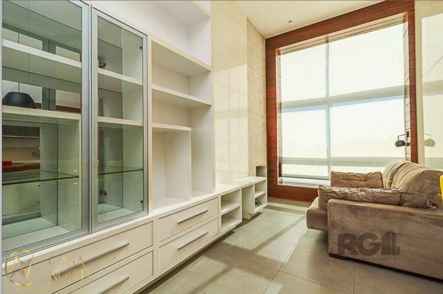 Apartamento à venda com 2 quartos, 73m², 1 suíte, 2 vagas, Rua Cabral no bairro Rio Branco em Porto Alegre