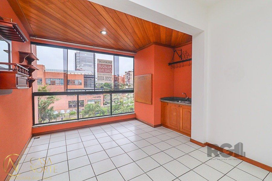 Apartamento à venda com 3 quartos, 99m², 1 suíte, 1 vaga, Avenida João Wallig no bairro Passo da Areia em Porto Alegre