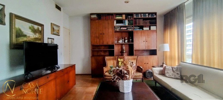 Apartamento à venda com 3 quartos, 199m², 1 suíte, Rua Vinte e Quatro de Outubro no bairro Moinhos de Vento em Porto Alegre
