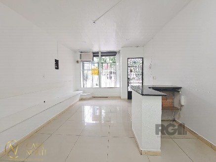 Loja à venda , 128m², Rua Duque de Caxias no bairro Centro Histórico em Porto Alegre