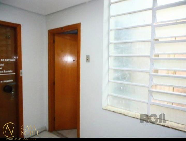 Sala Comercial à venda com 1 quarto, 37m², Rua dos Andradas no bairro Centro Histórico em Porto Alegre