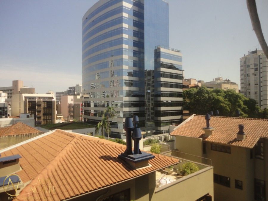 Sala Comercial à venda com 1 quarto, 32m², 1 vaga, Rua Doutor Timoteo no bairro Floresta em Porto Alegre