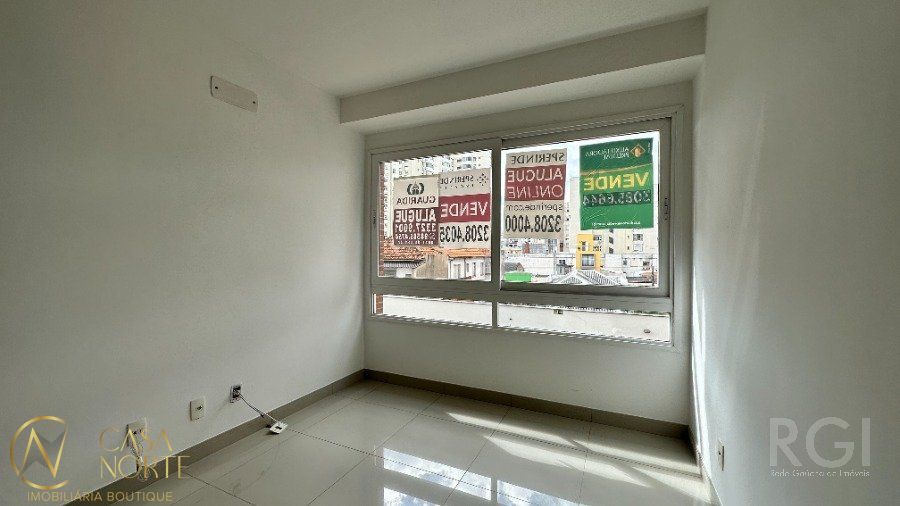 Apartamento à venda com 2 quartos, 65m², 1 suíte, 1 vaga, Rua General Lima e Silva no bairro Centro Histórico em Porto Alegre
