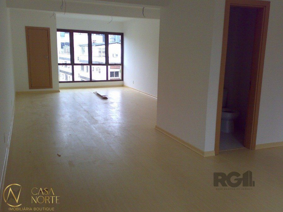 Sala Comercial à venda com 1 quarto, 56m², 1 vaga, Avenida Aureliano de Figueiredo Pinto no bairro Praia de Belas em Porto Alegre