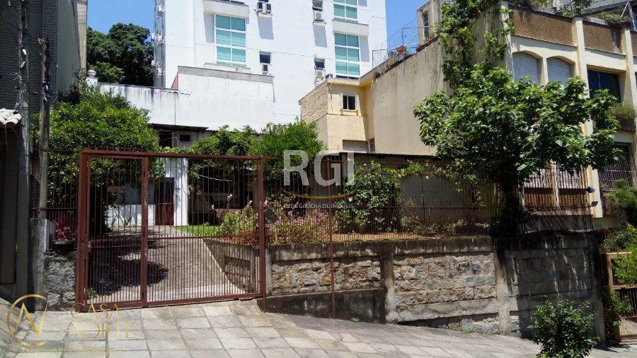 Terreno à venda com 1 quarto com 307m², Rua Liberdade no bairro Rio Branco em Porto Alegre