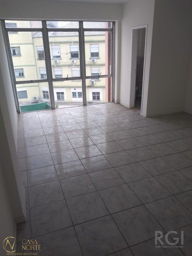 Sala Comercial à venda , 31m², Rua Domingos Rubbo no bairro Cristo Redentor em Porto Alegre