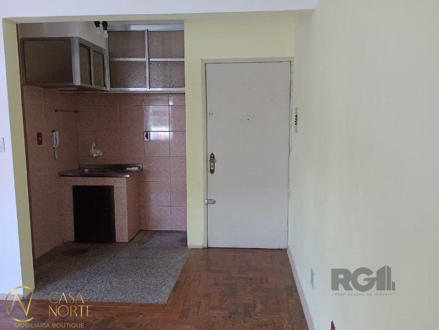 Kitnet à venda com 1 quarto, 31m², Rua Doutor Carlos Maria Bins no bairro Jardim Leopoldina em Porto Alegre