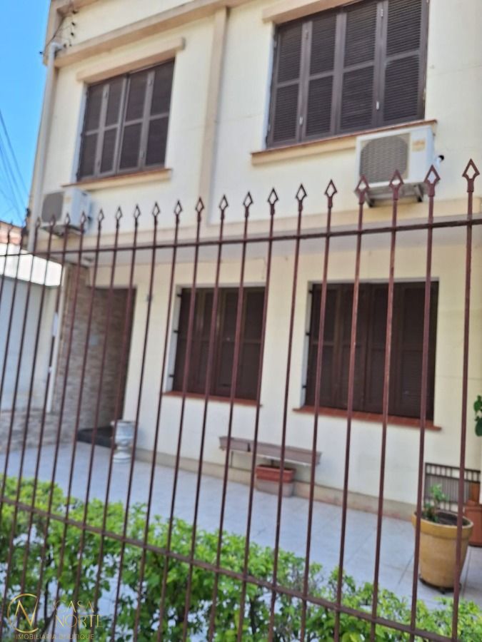 Apartamento à venda com 2 quartos, 65m², Rua Tiradentes no bairro Independência em Porto Alegre