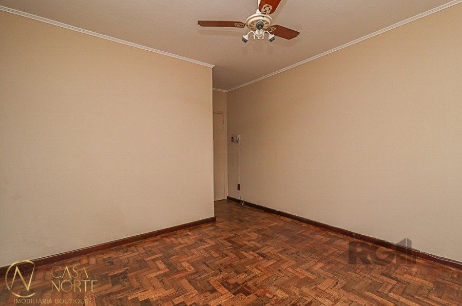 Apartamento à venda com 2 quartos, 50m², 1 vaga, Avenida Chui no bairro Cristal em Porto Alegre