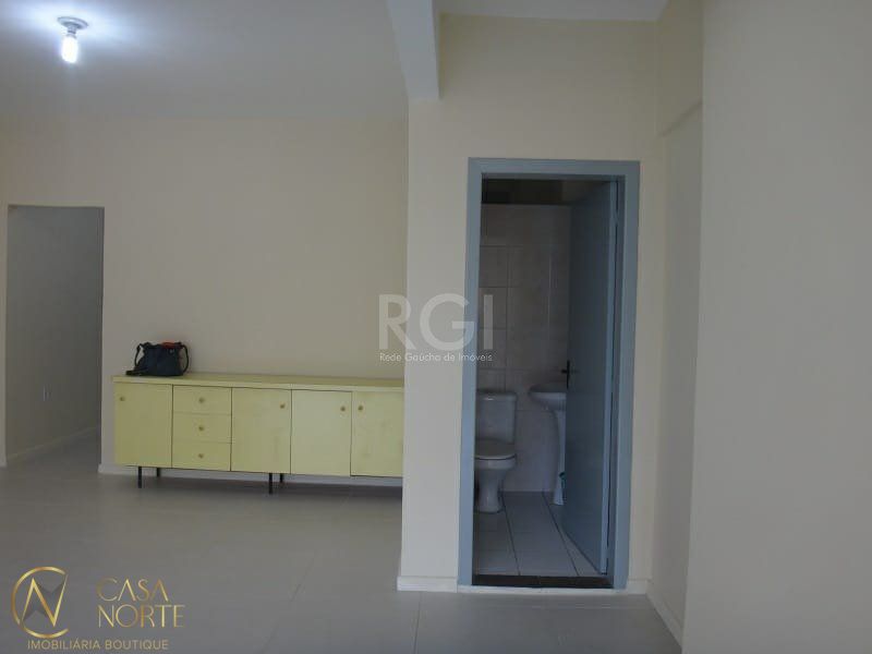 Sala Comercial à venda , 53m², Praça Osvaldo Cruz no bairro Centro Histórico em Porto Alegre