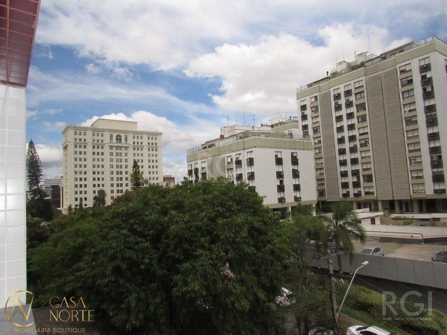 Sala Comercial à venda , 37m², Avenida Plinio Brasil Milano no bairro Higienópolis em Porto Alegre